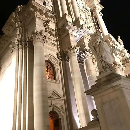 Scirocco A Levante アパート *